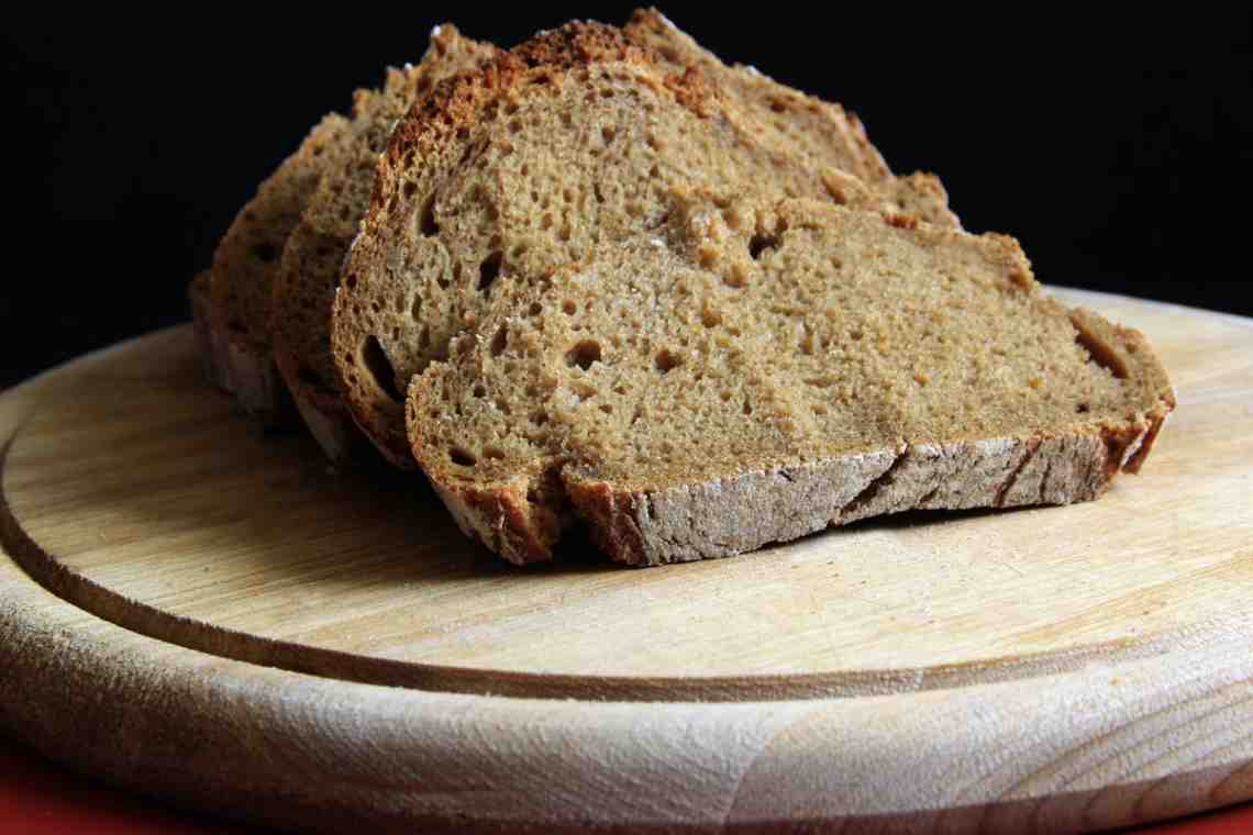 Хлеб черствый: как можно сделать мягким? Как использовать черствый хлеб?