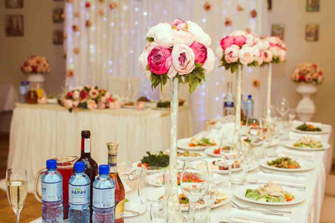 Свадебный декор: украшаем свадебный стол