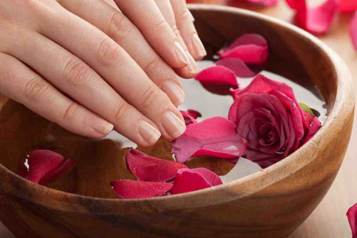 «Краса ногтей»: как ухаживать за руками?
