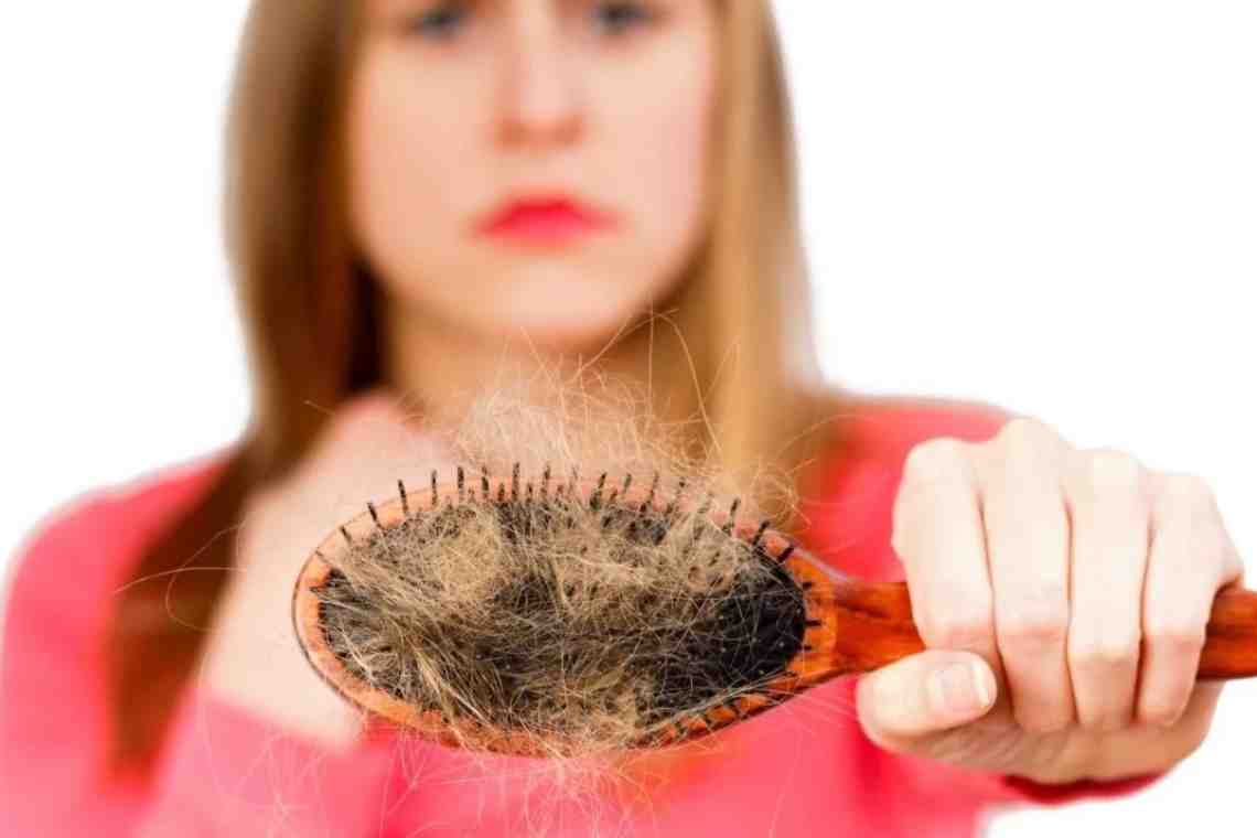 Как бороться с выпадением волос после беременности?
