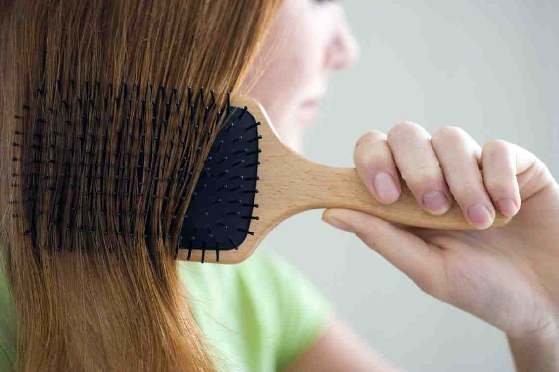 Как правильно сушить и расчесывать волосы