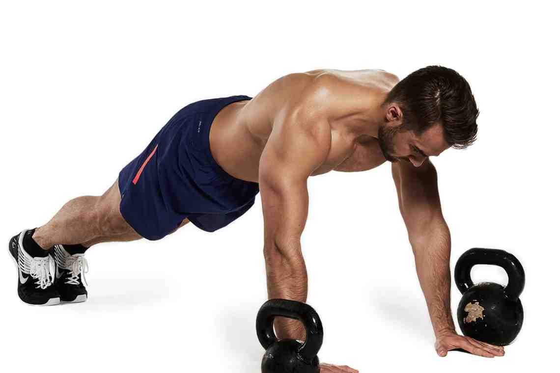 Как накачать мышцы при помощи гирь
