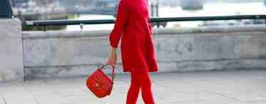 С чем сочетать красное платье?