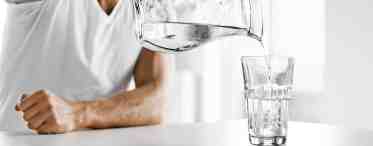 Сколько можно пить минеральной воды в день: состав, полезные свойства, советы диетологов