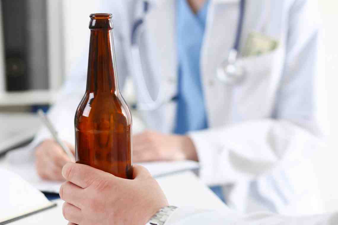 Лечение алкоголизма народными средствами - важная составляющая в комплексном подходе к решению проблемы