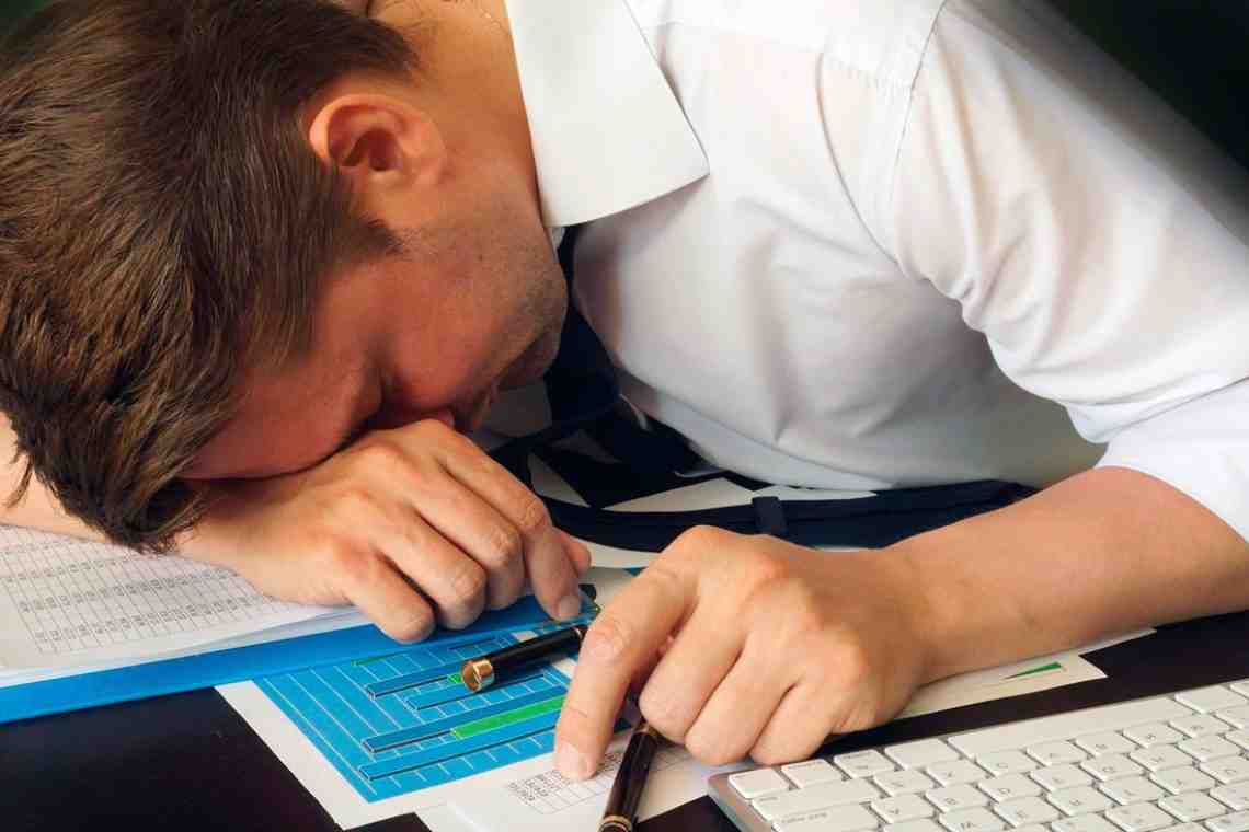 Синдром хронической усталости: причины, симптомы и особенности лечения