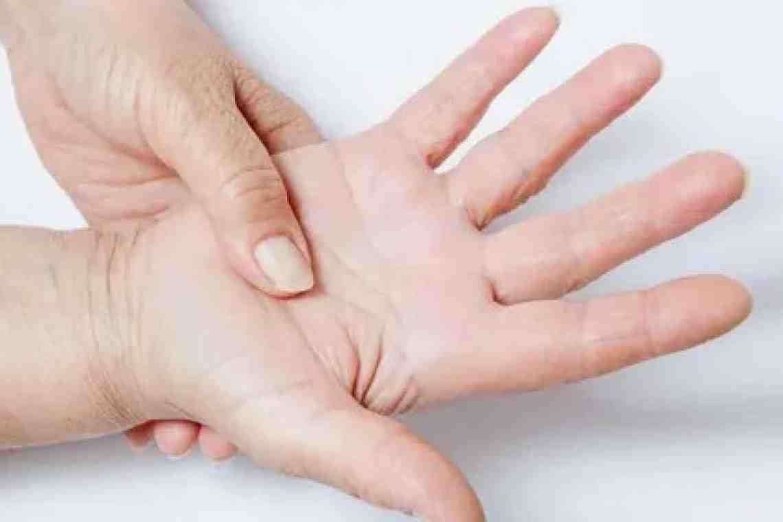 Немеет кончик пальца на правой руке: причины и методы лечения