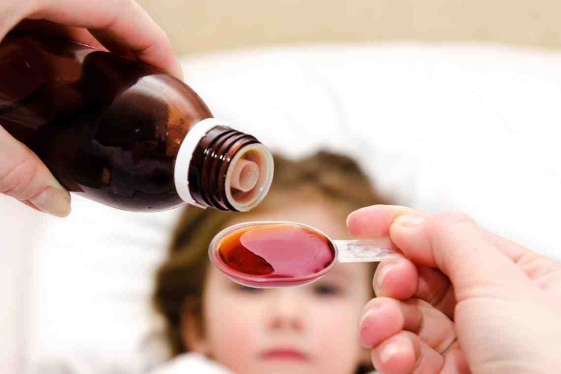 Лечение кашля у детей лекарственными препаратами и народными средствами