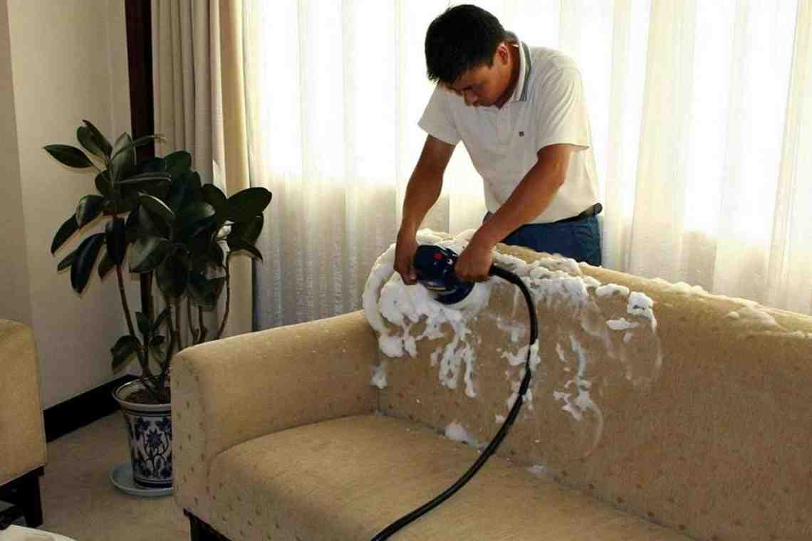 Как избавиться от запаха с мягкой мебели