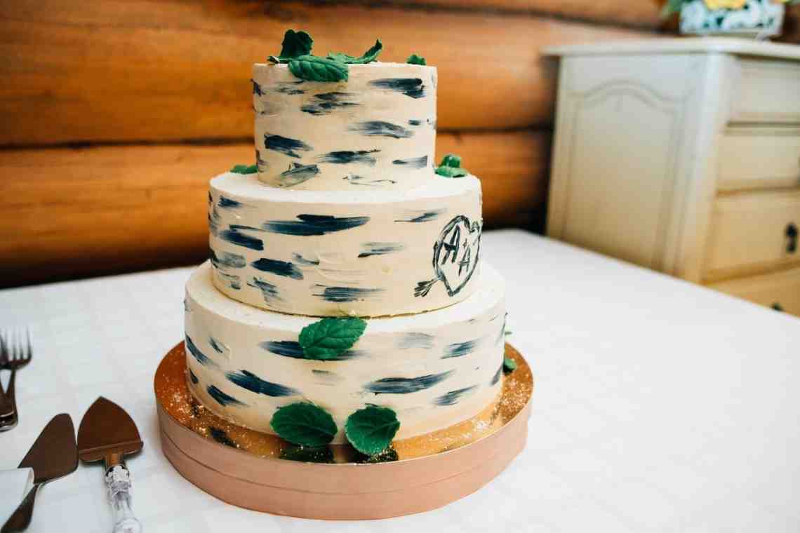 Торт в свадебном стиле
