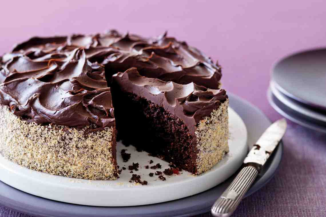 Простой рецепт шоколадного торта в домашних условиях
