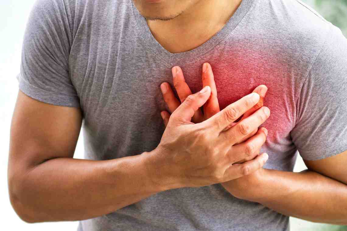 Боли и жжение в груди: причины, возможные заболевания, методы лечения