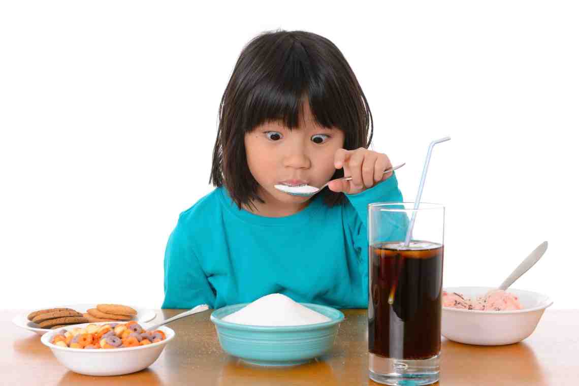 Нужен ли детям сахар