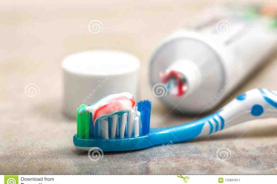 Как выбрать первую зубную пасту