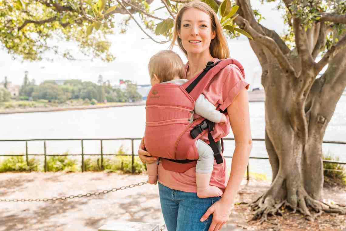 Как носить новорожденного в слинге