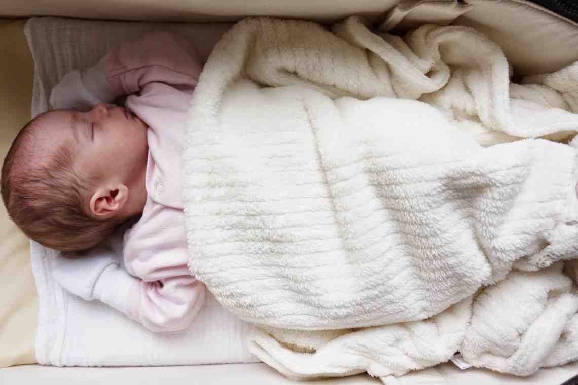 Безопасный сон младенца: 10 важных советов.