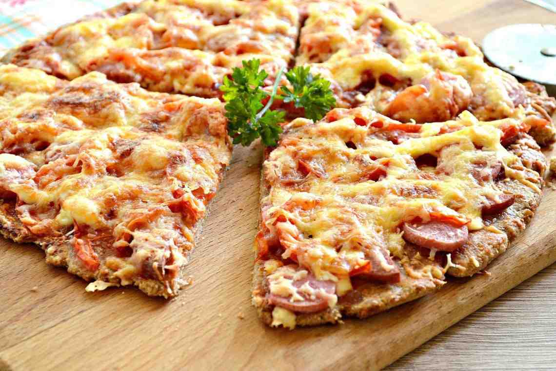 Простые рецепты: пицца с салями