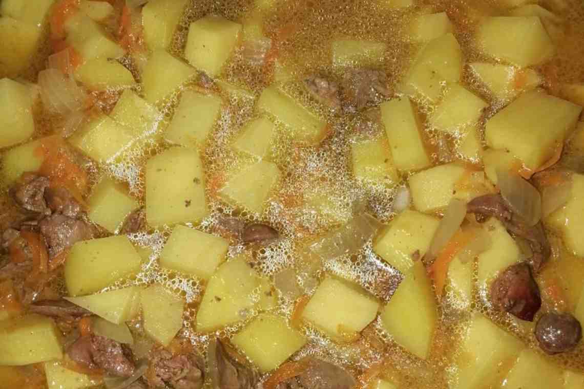 Тушеная картошка с окорочком: как приготовить вкусно и быстро?