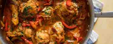 Курица, тушеная в томатном соусе: рецепт приготовления