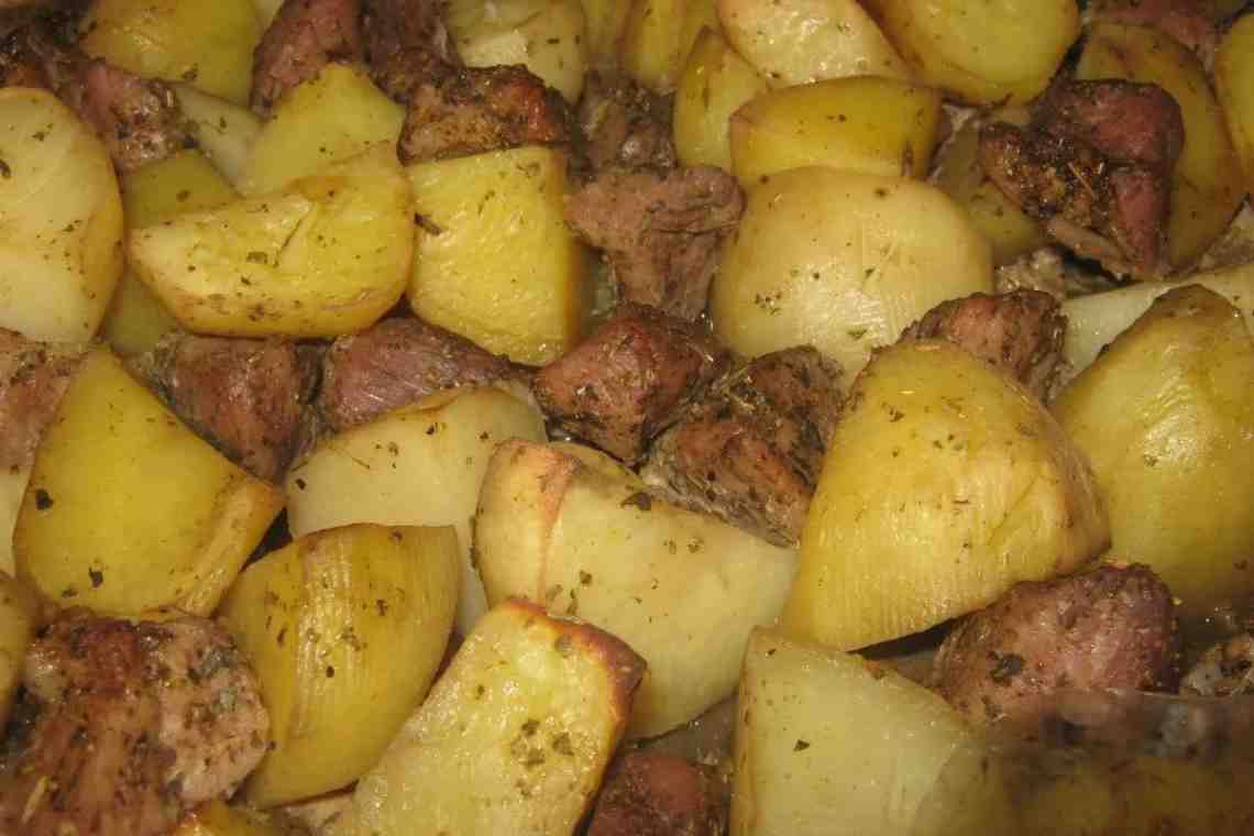 Картофель со свининой в духовке: рецепты приготовления