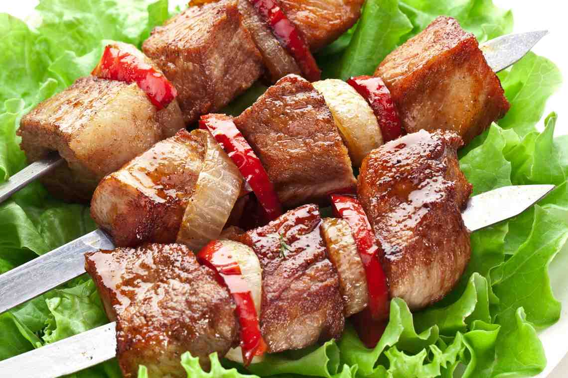 Как замариновать шашлык из свинины: рецепты