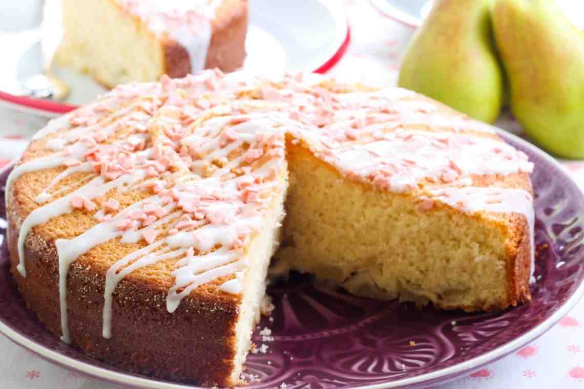 Вкусный пирог из сметаны: рецепты, особенности приготовления и отзывы