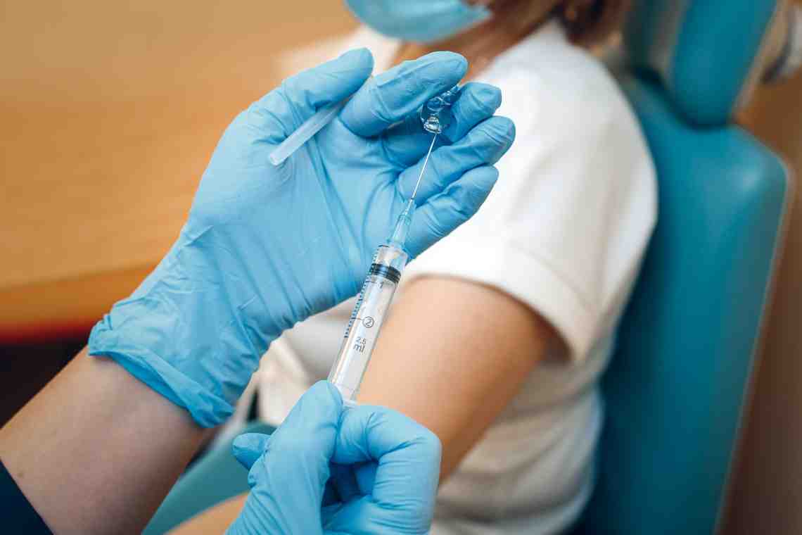 Делать ли прививки от энцефалитного клеща?