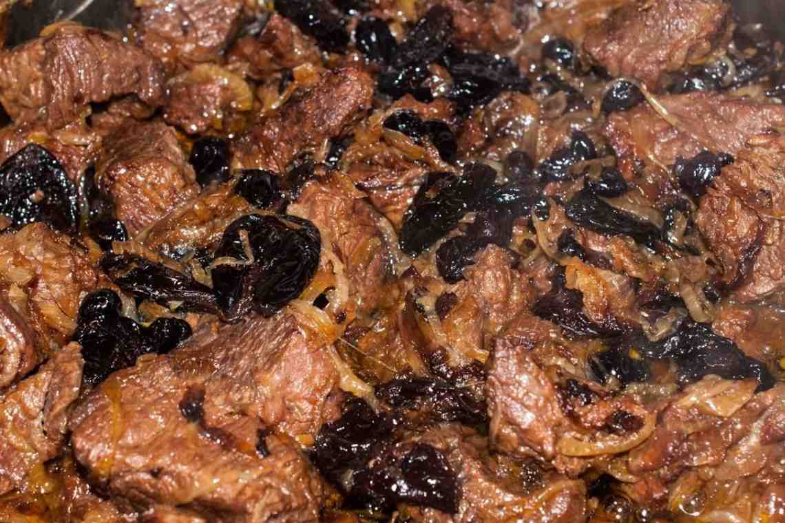 Мясо с черносливом: рецепты