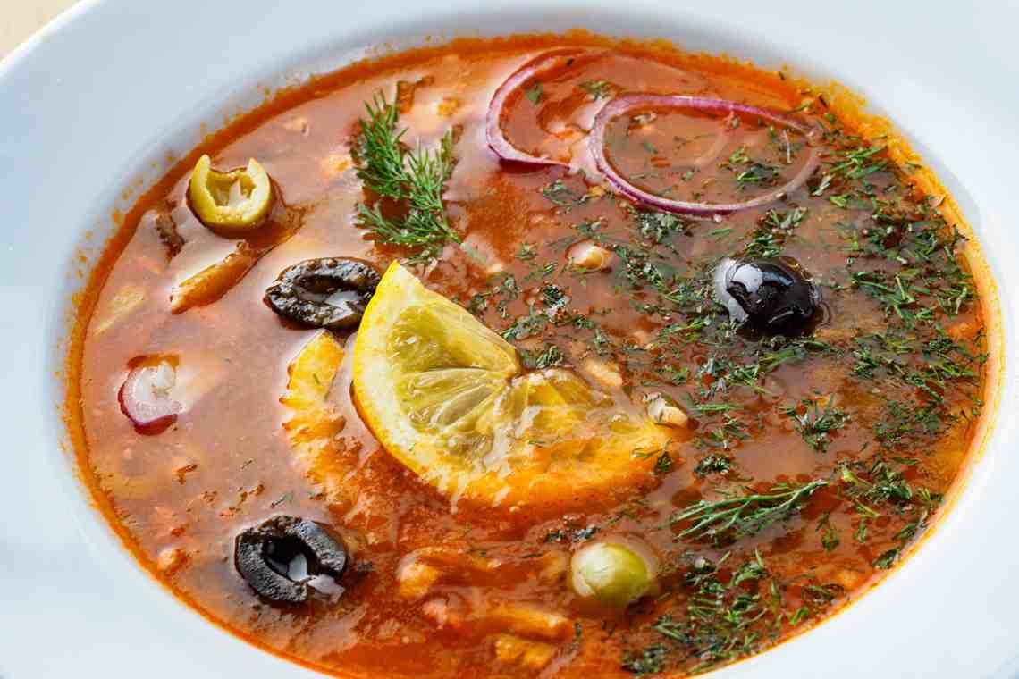 Мясная солянка - суп, рецепт которого непрост