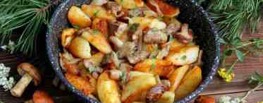 Жареные лисички: рецепт с луком, картофелем и сметаной
