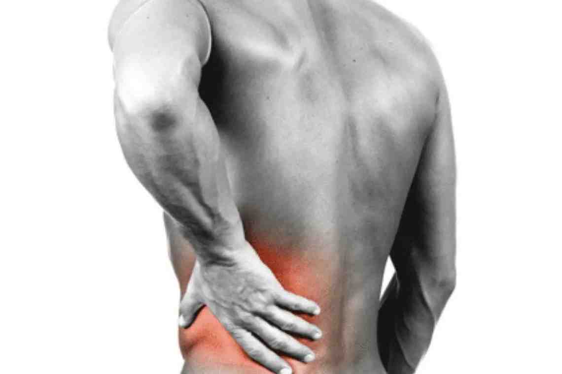 Когда боль в правом подреберье отдает в спину?