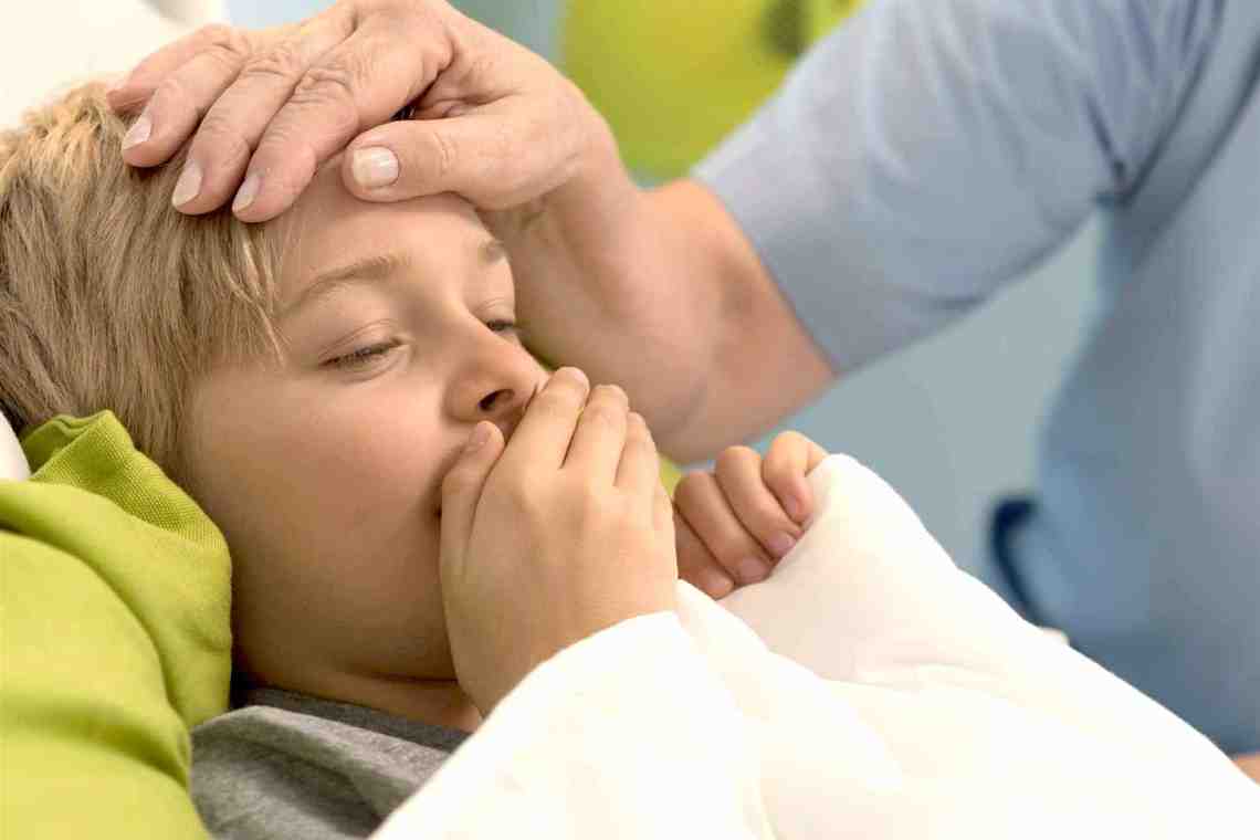 Симптомы коклюша у ребенка, стадии заболевания и лечение