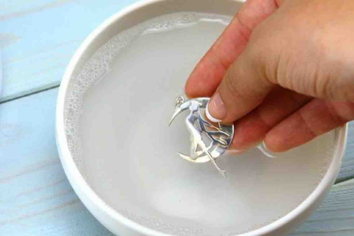 Как почистить серебро самостоятельно
