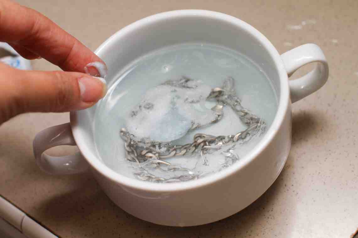 Как почистить серебро от черноты в домашних условиях