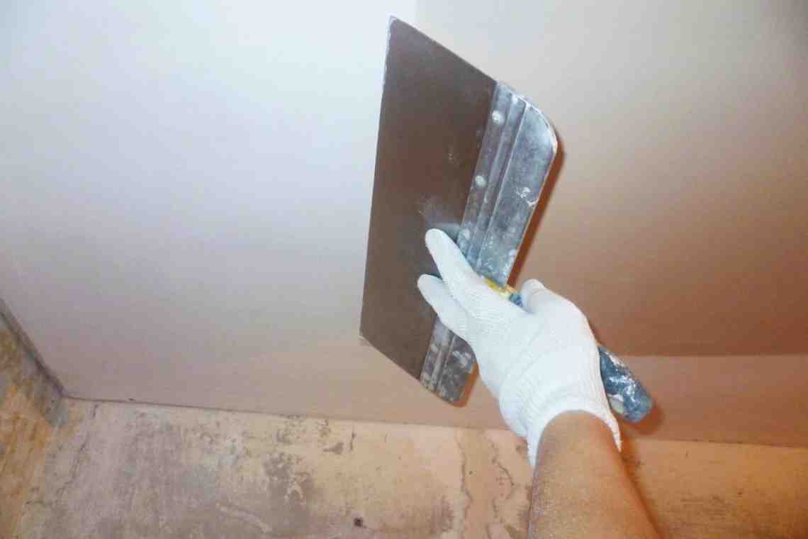 Как шпатлевать потолок из гипсокартона