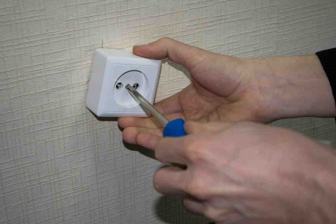 Как сделать розетку от выключателя