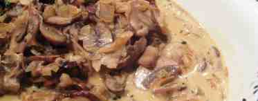 Тушеное мясо с грибами в сметане: рецепт и способ приготовления