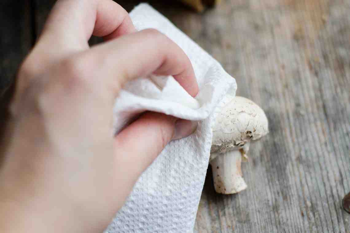 Как чистить гриб правильно?