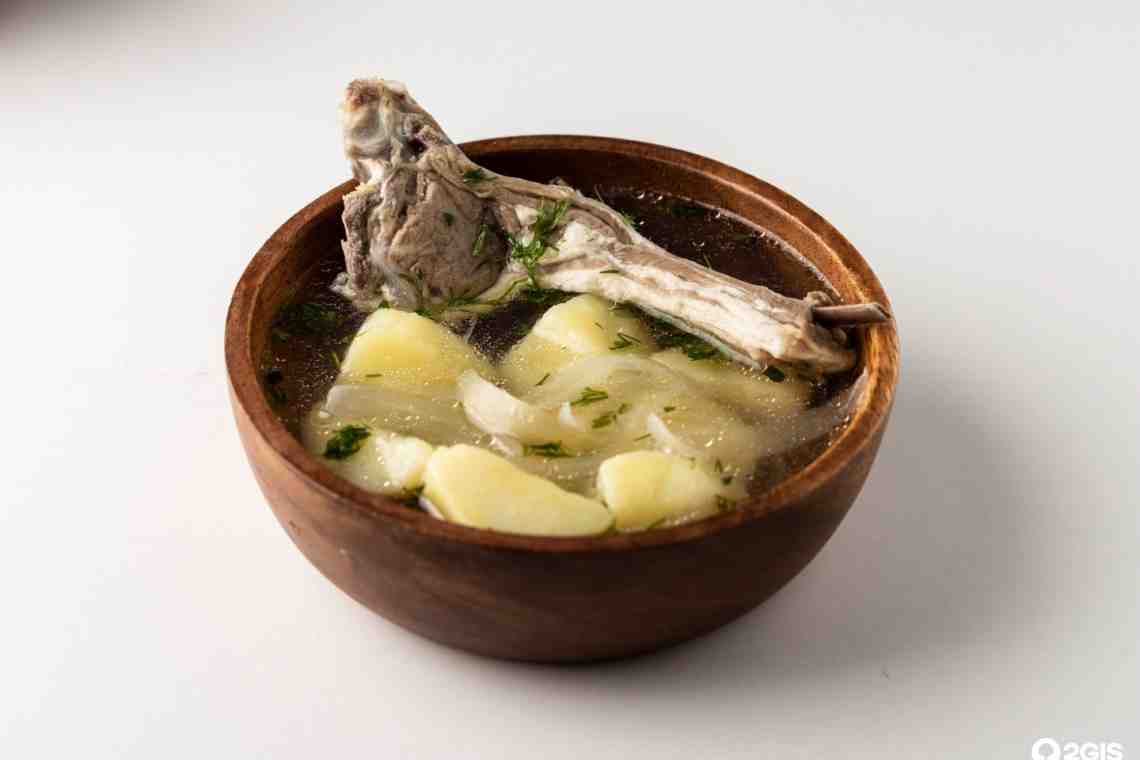 Бухлер из баранины - популярный суп бурятской кухни