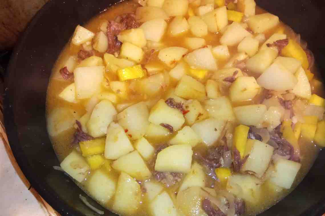 Картошка с тушенкой - рецепт для ленивых