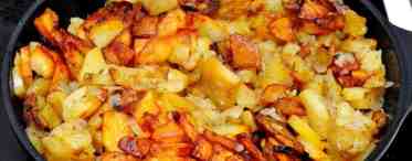 Как жарить картошку на сковороде с луком, грибами или мясом?