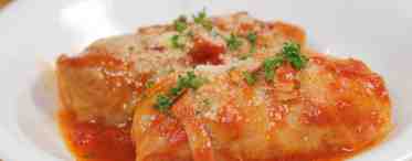 Голубцы в духовке в томатно-сметанном соусе: рецепт приготовления