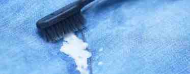 Как удалить масляные пятна на одежде