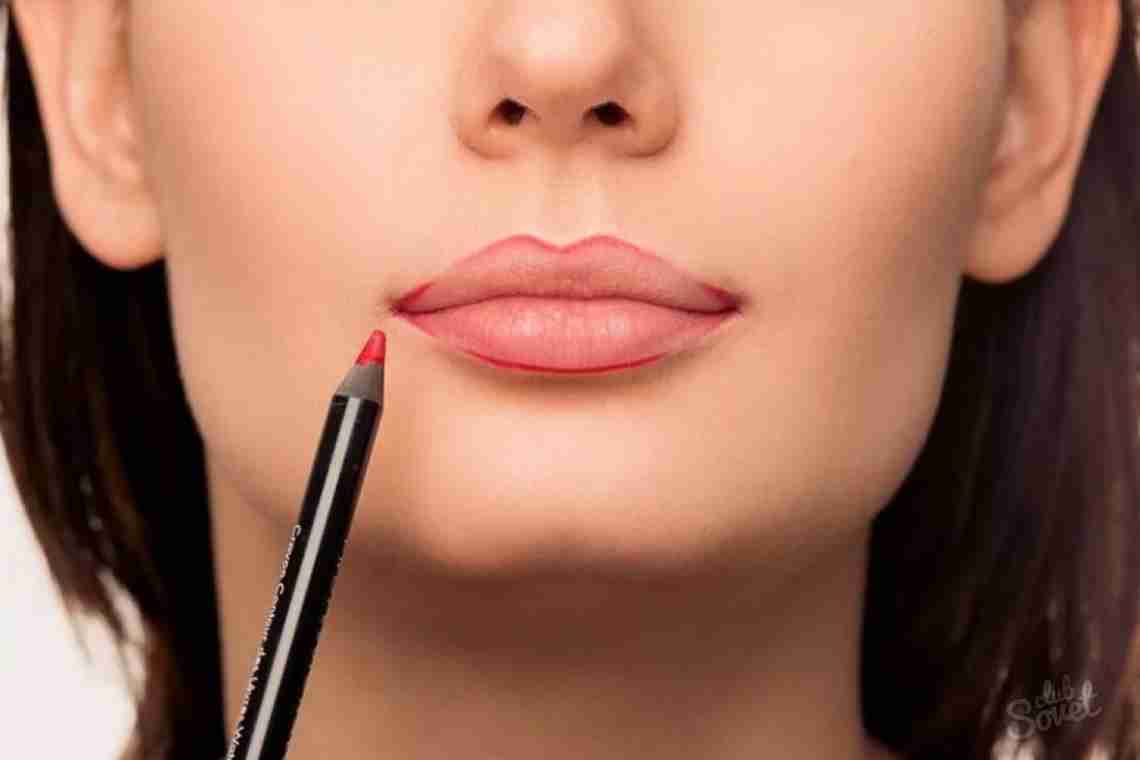 Как сделать стойкий макияж губ: 4 эффективных способа