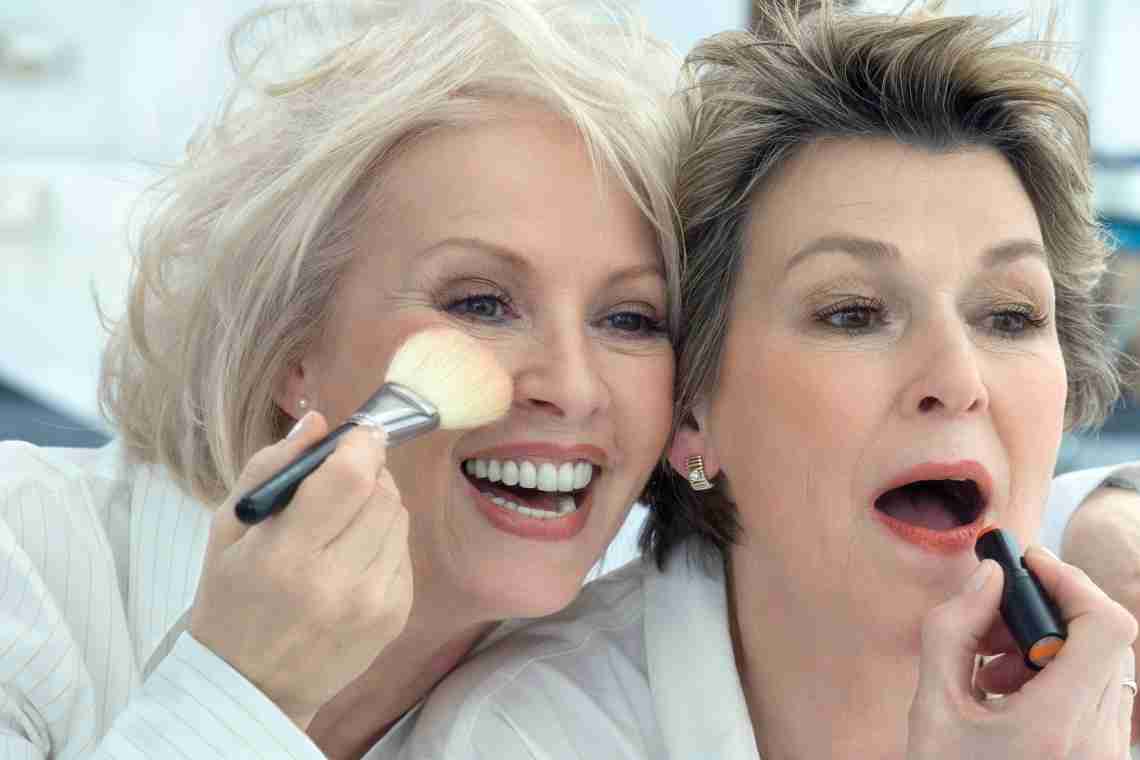 Элегантный возраст: 4 правила макияжа после 35