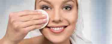 Как правильно снимать макияж с глаз?
