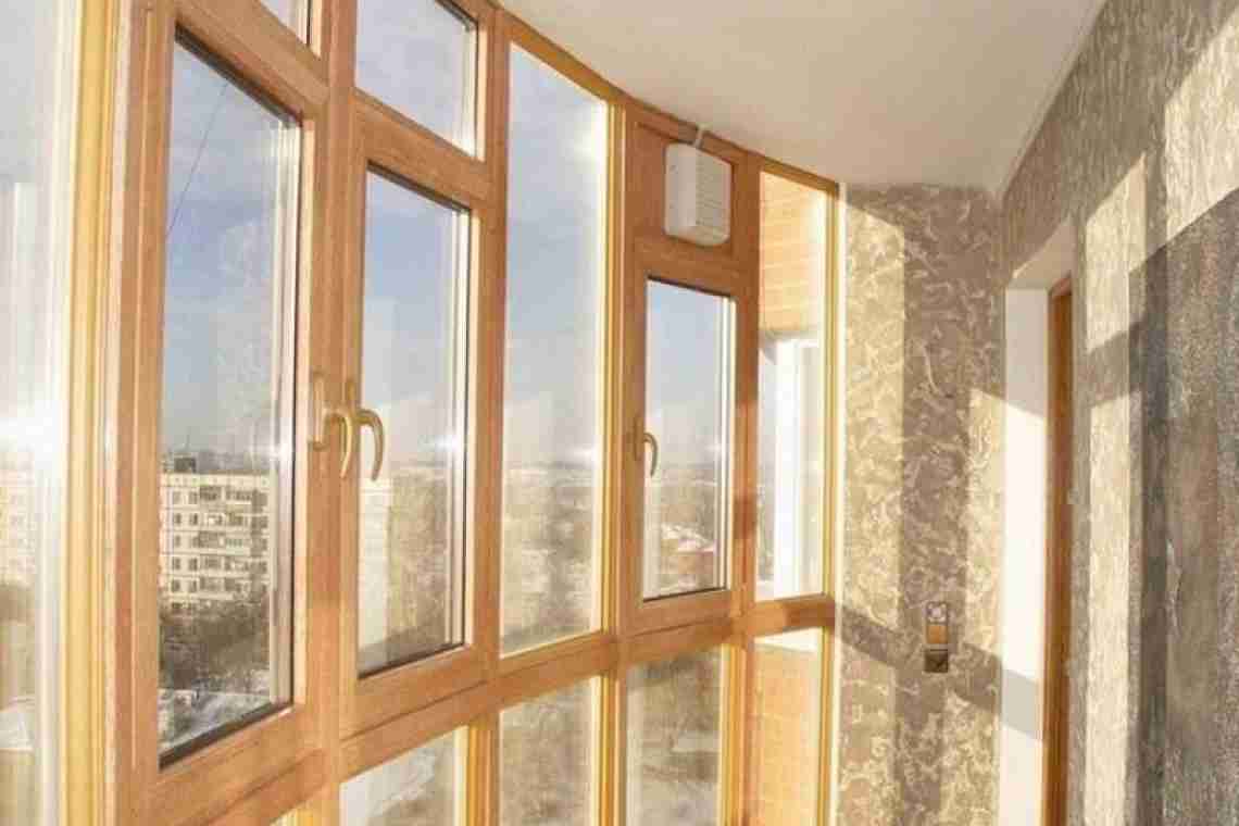 Окна на балкон – пластиковые, деревянные, металлические, особенности разных видов