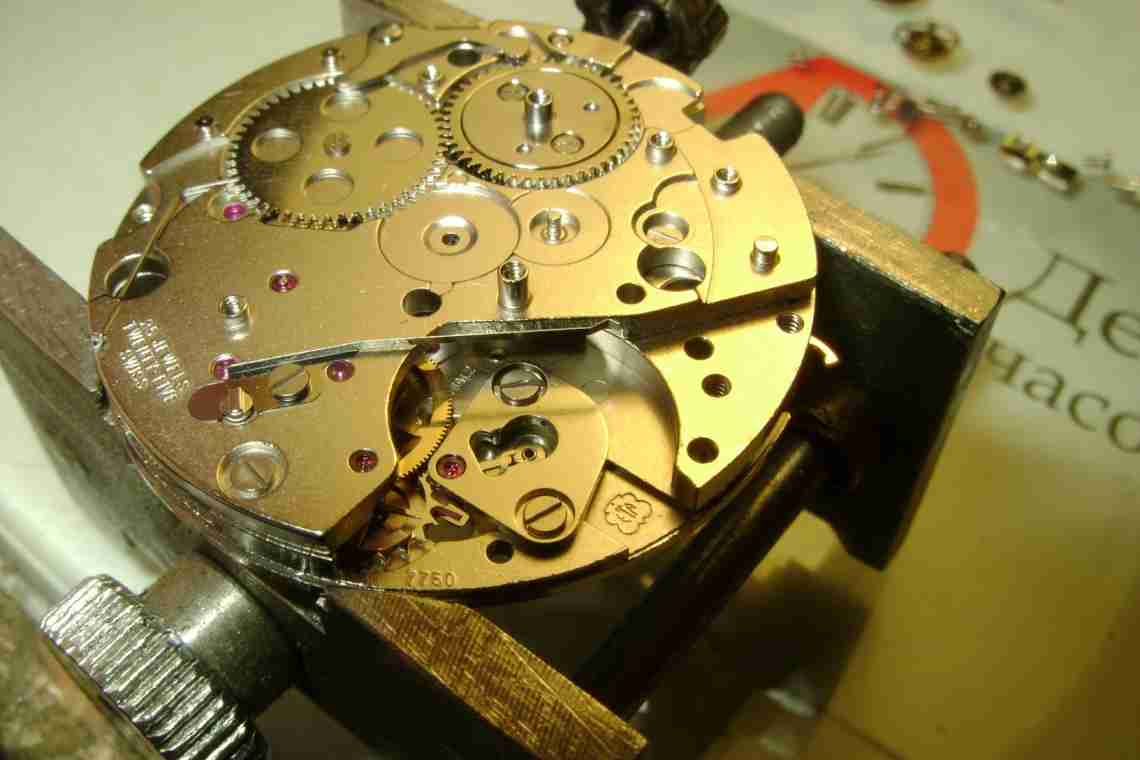 Настенные часы – отличие механических, электронных и кварцевых изделий, как правильно выбрать?