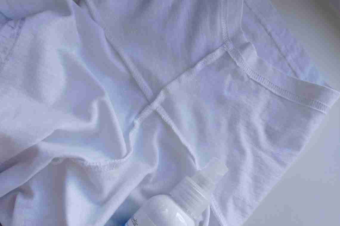 Как отбелить белую футболку в домашних условиях?