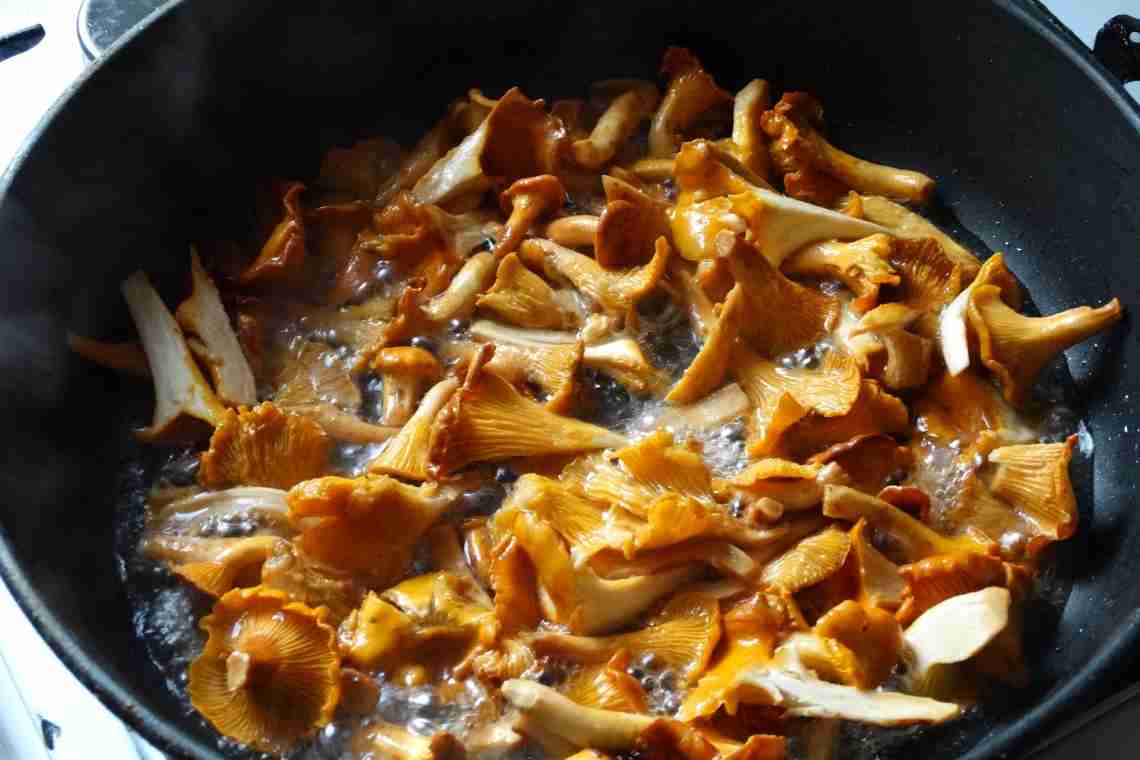 Что делать с грибами лисичками? Несложные рецепты приготовления